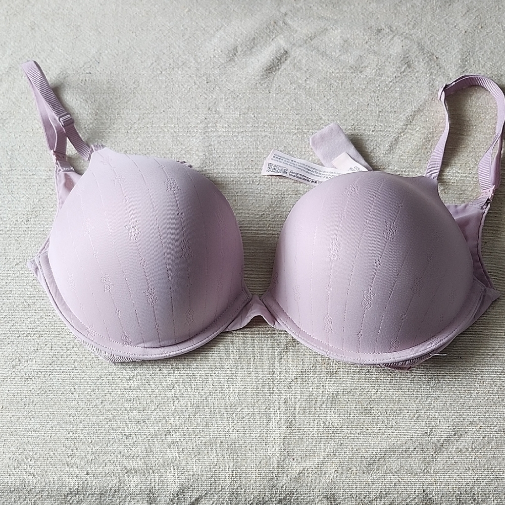 Victoria's Secret Light Purple Bra